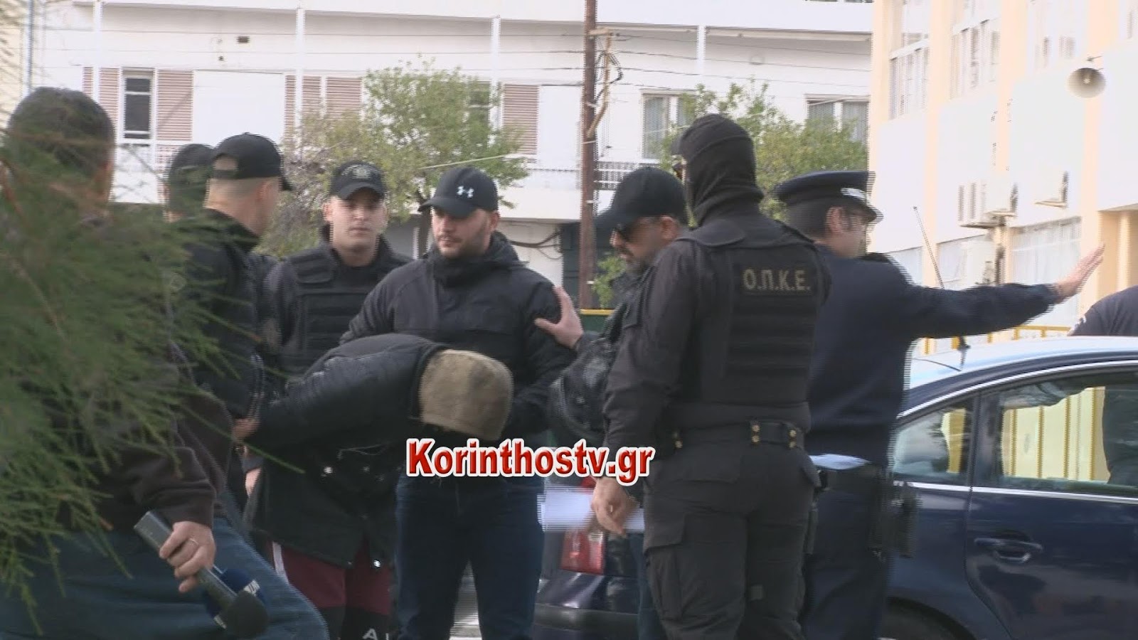 agioi-theodoroi-2.jpg agioi-theodoroi-2.jpg