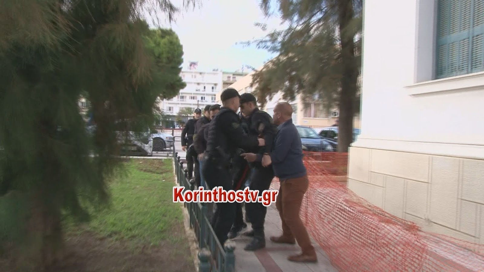 agioi-theodoroi.jpg agioi-theodoroi.jpg
