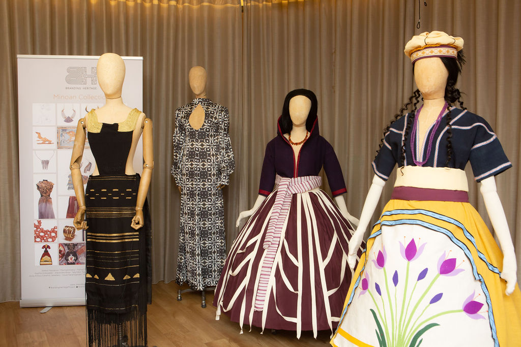 contemporary_minoans_london_2019_exhibition_hr.jpg