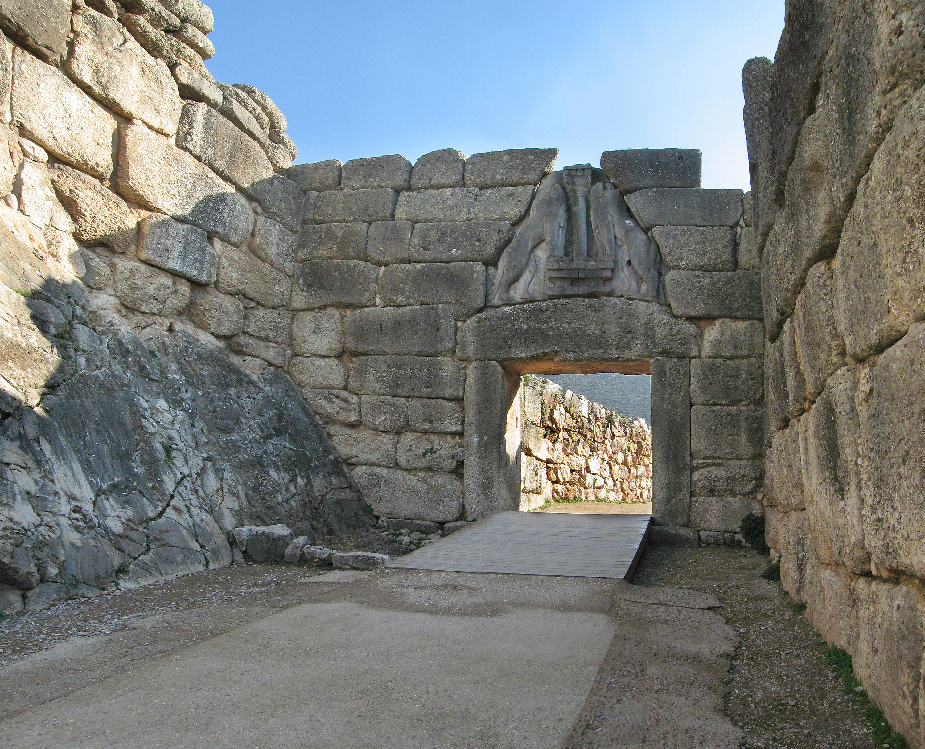 lions-gate-mycenae.jpg lions-gate-mycenae.jpg