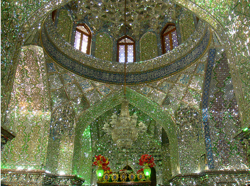 aramgah-e-shah-e-cheragh-creativity-32788781-500-372.png Shāh-e-Cheragh