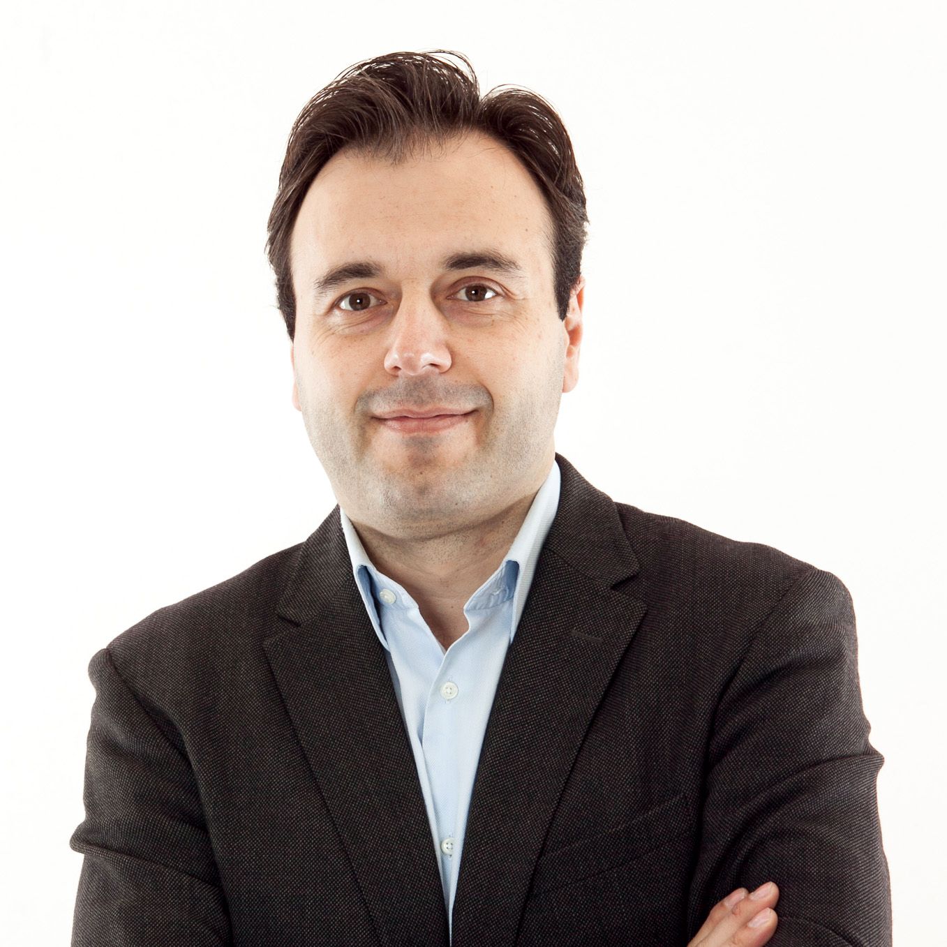 dimitris-papastergiou-4g.jpg dimitris-papastergiou-4g.jpg