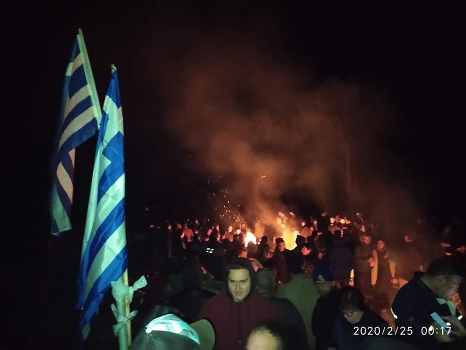 diabolorema_lesbos_nyhta_perimenontas_ta_mat1.jpg diabolorema_lesbos_nyhta_perimenontas_ta_mat1.jpg