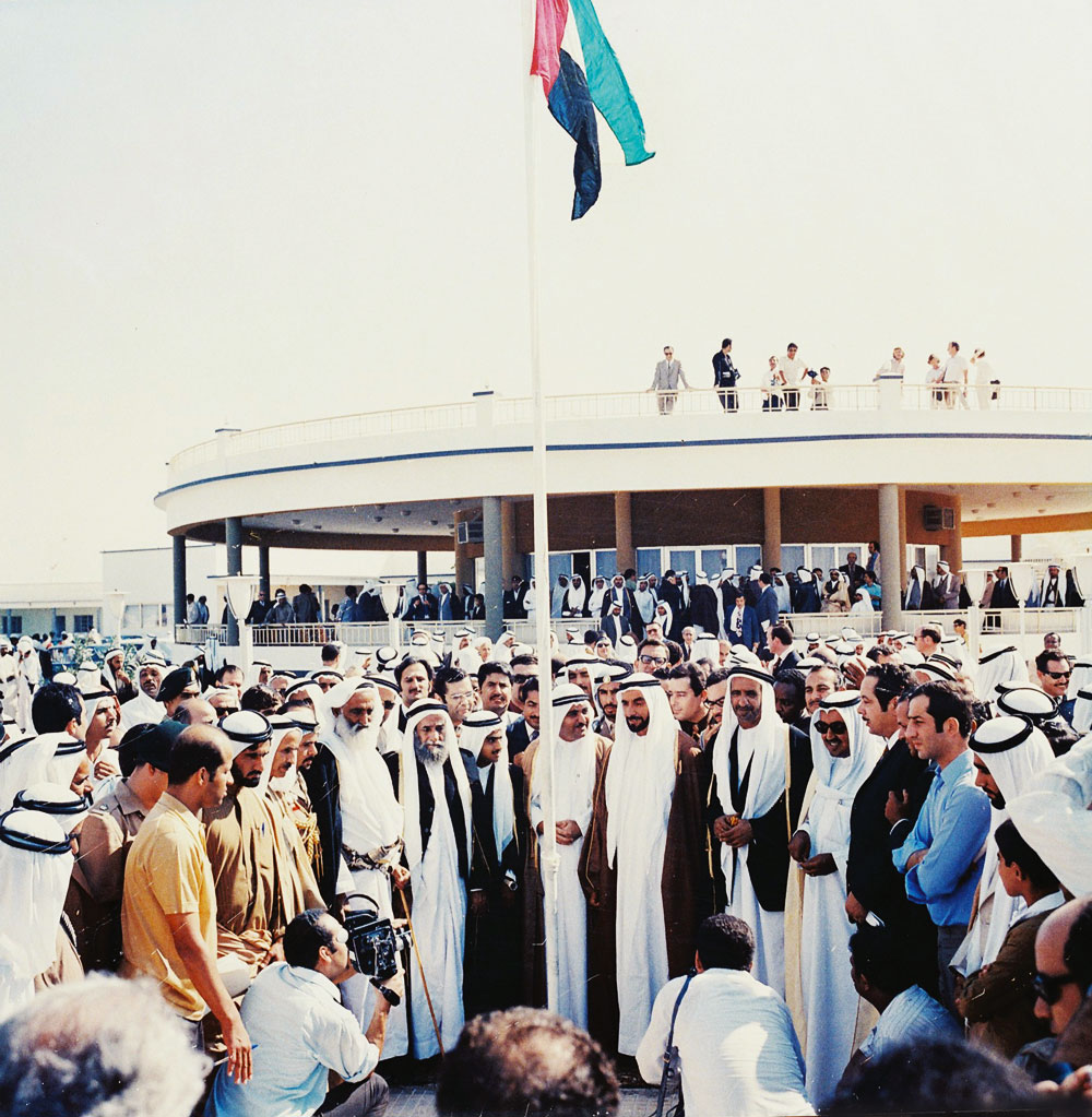 flag-hoisting_at_the_union_declaration.jpg flag-hoisting_at_the_union_declaration.jpg