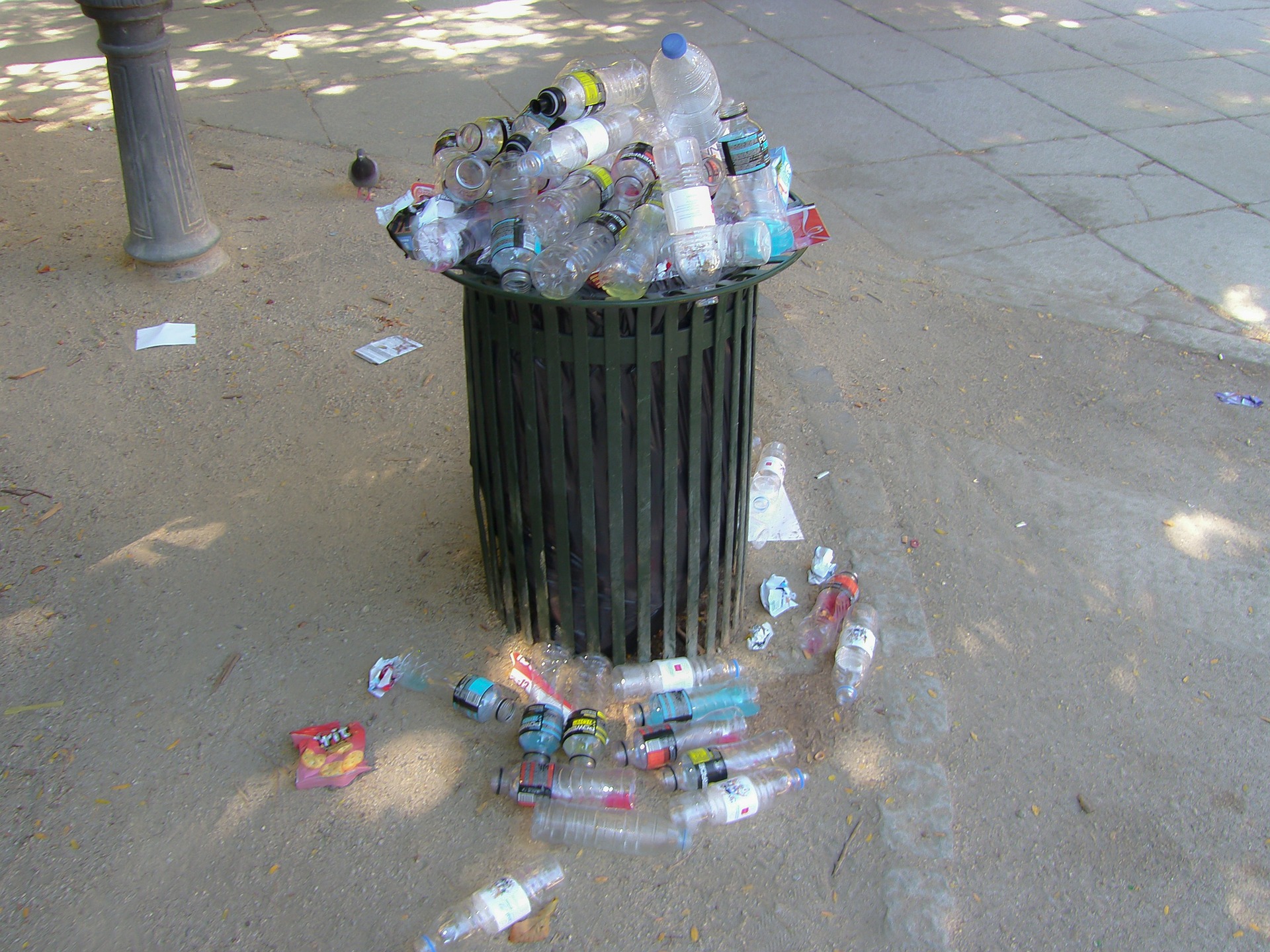trash-184994_1920.jpg Σκουπίδια (ap)