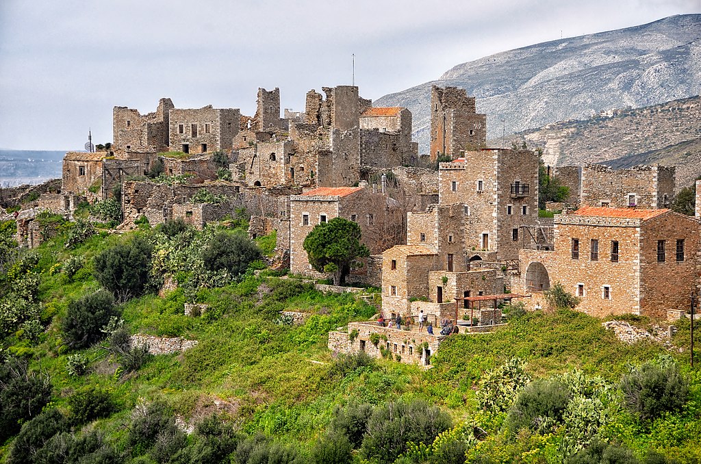 bathias_towers.jpg bathias_towers.jpg
