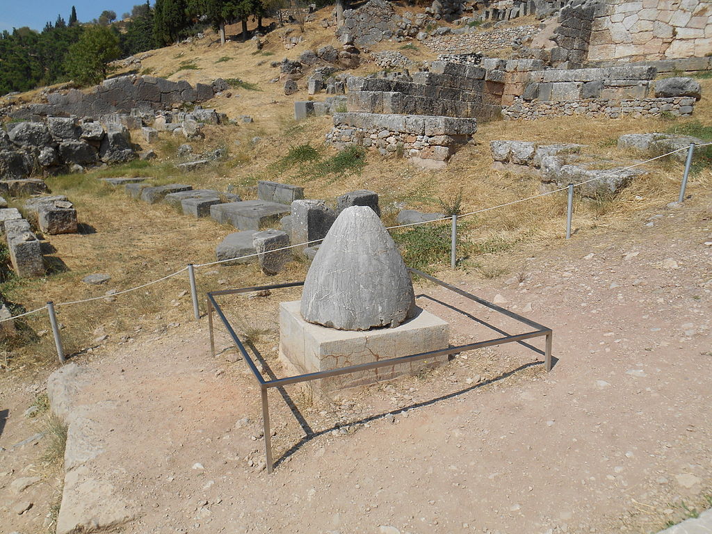 omfalos_tis_gis_delfoi.jpg omfalos_tis_gis_delfoi.jpg