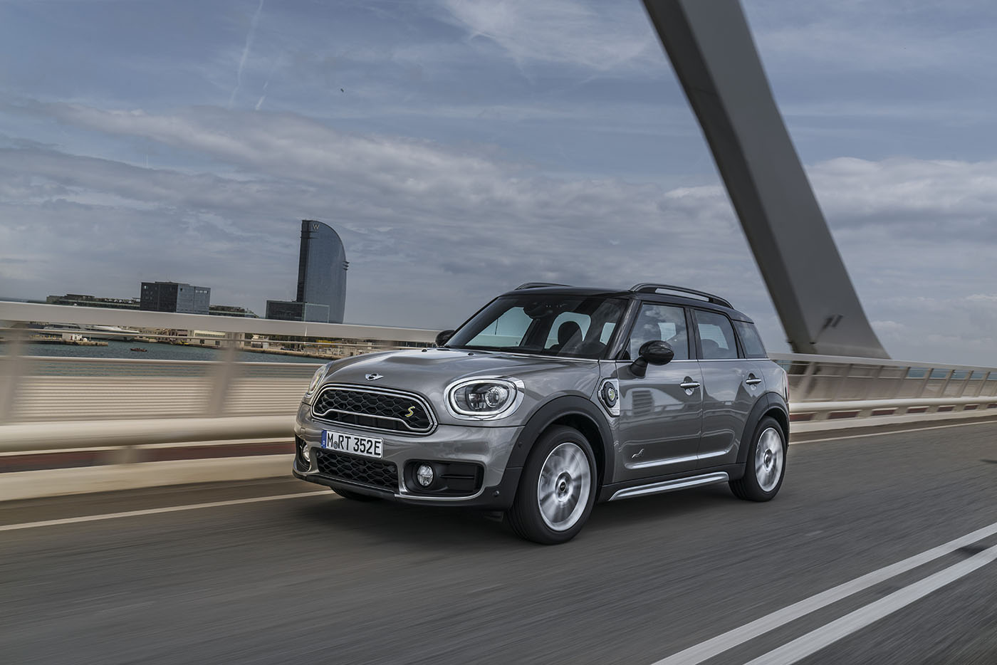 mini_cooper_s_e_countryman_9_copy.jpg mini_cooper_s_e_countryman_9_copy.jpg