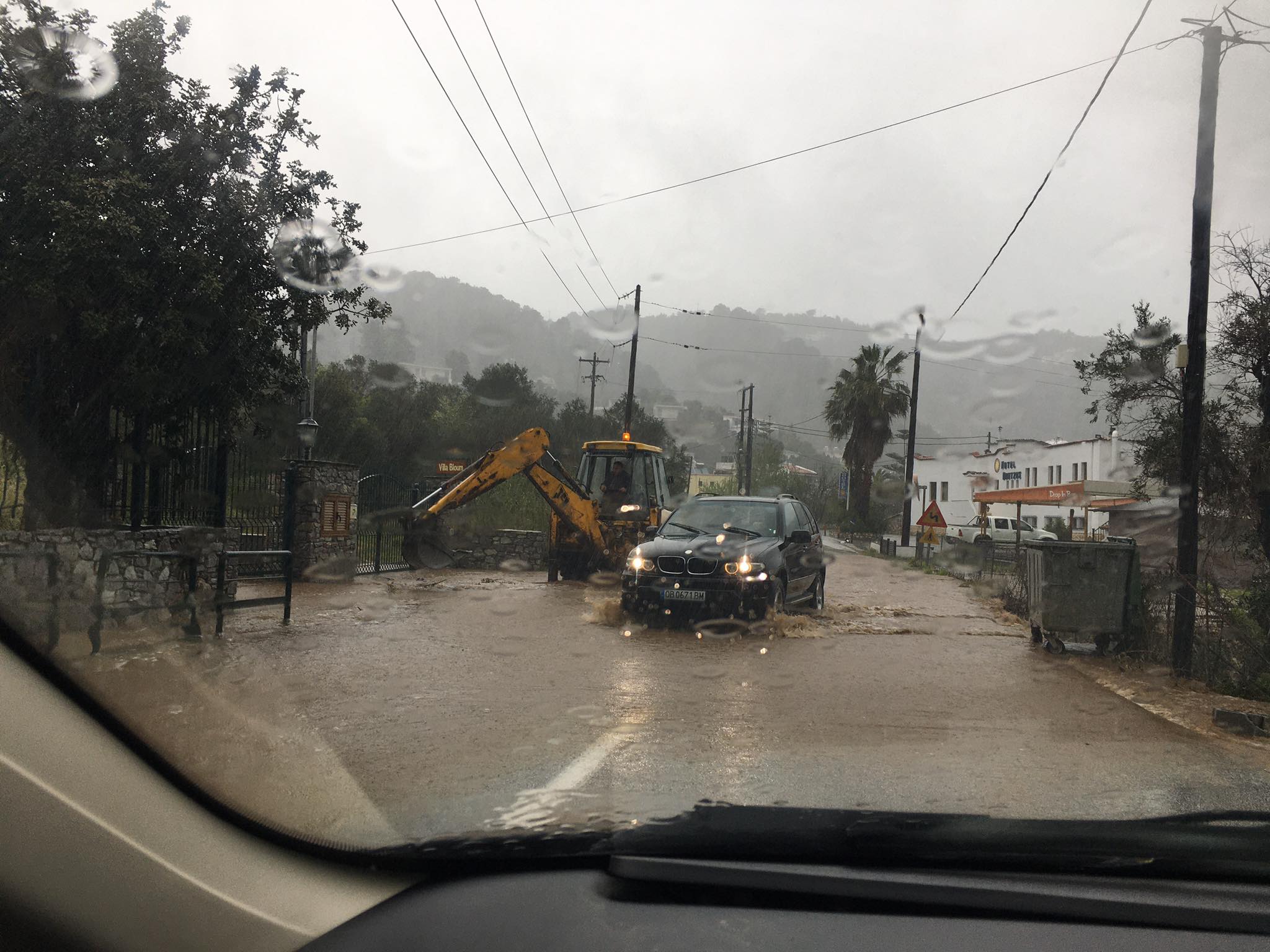 skiathos2.jpg skiathos2.jpg
