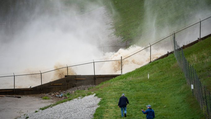 dams.jpg photo via twitter