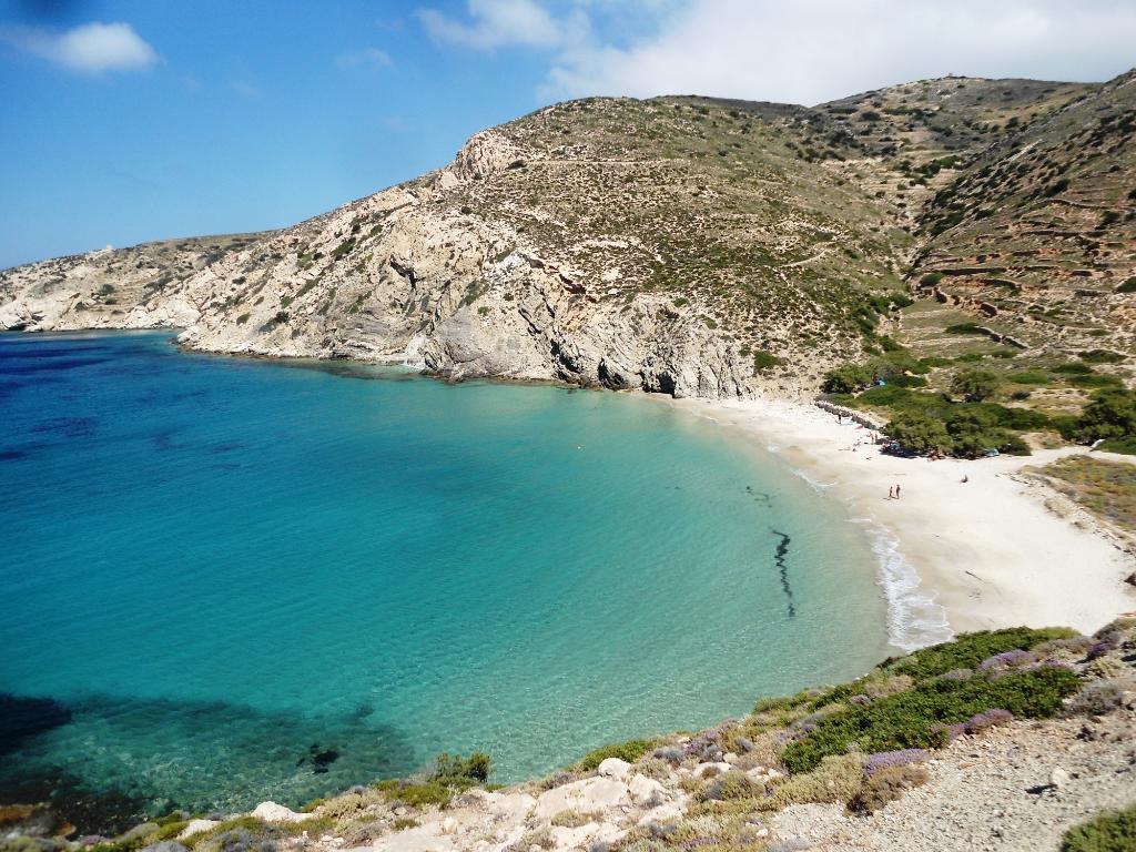 livadi-beach.jpg livadi-beach.jpg