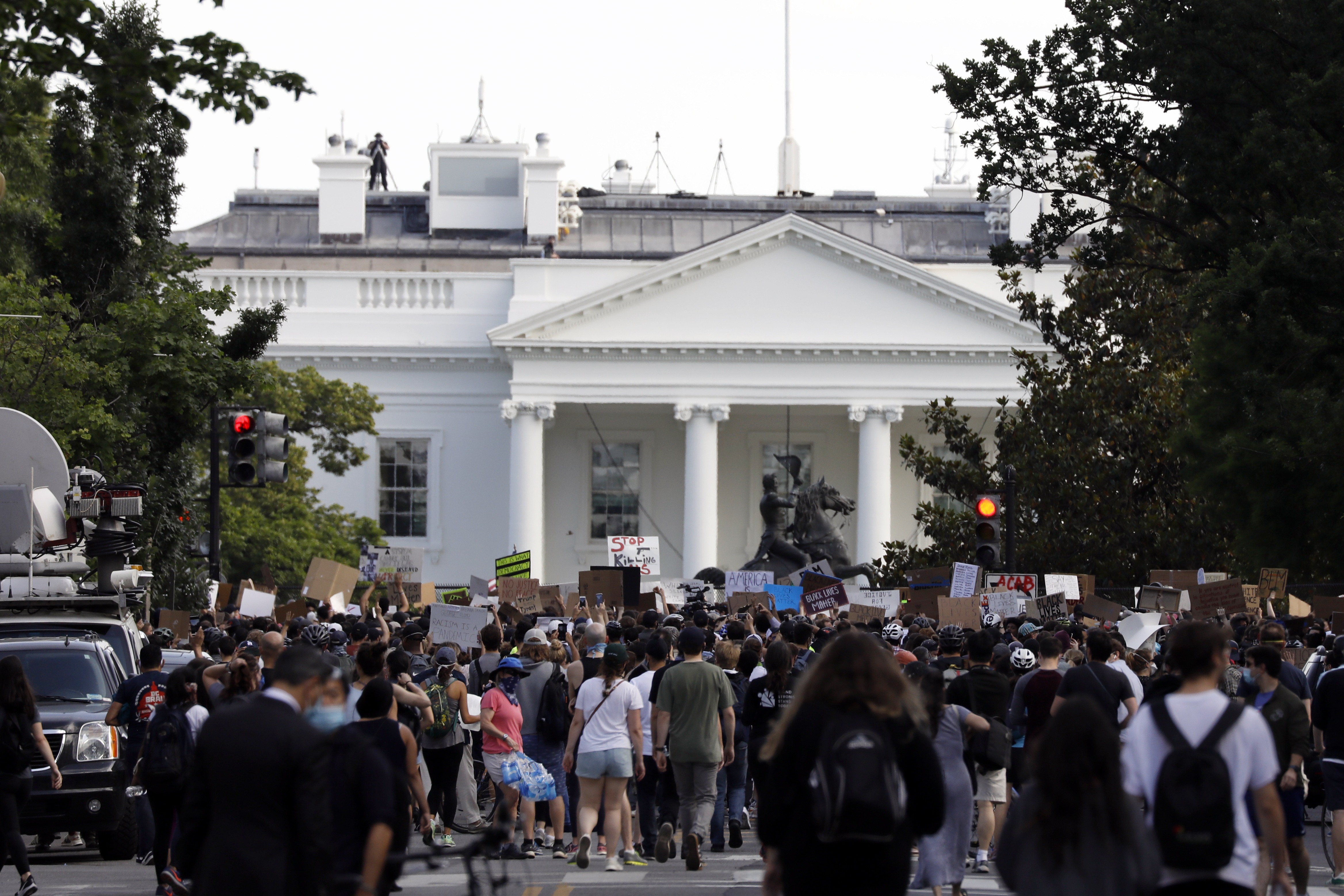 white_house.jpg