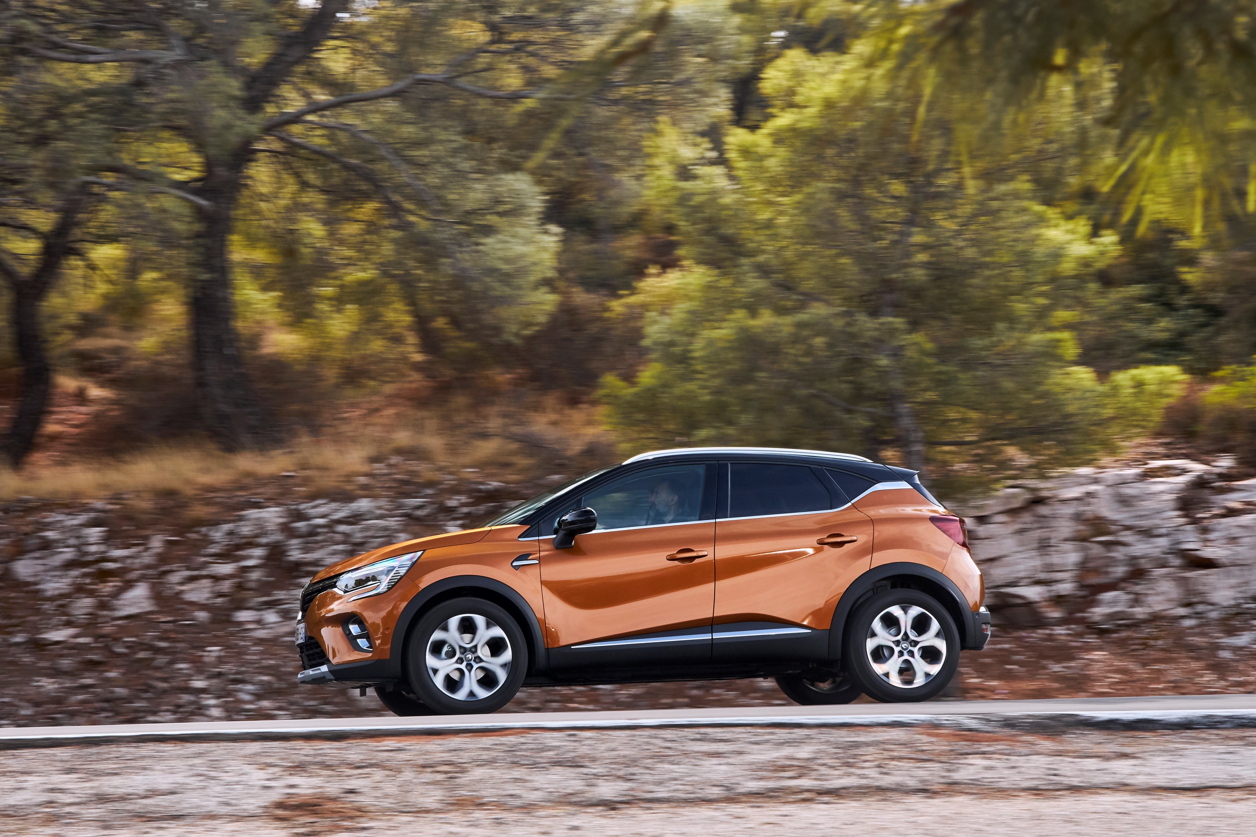 2019_-_new_renault_captur_tests_drive_in_greece_9.jpg 2019_-_new_renault_captur_tests_drive_in_greece_9.jpg