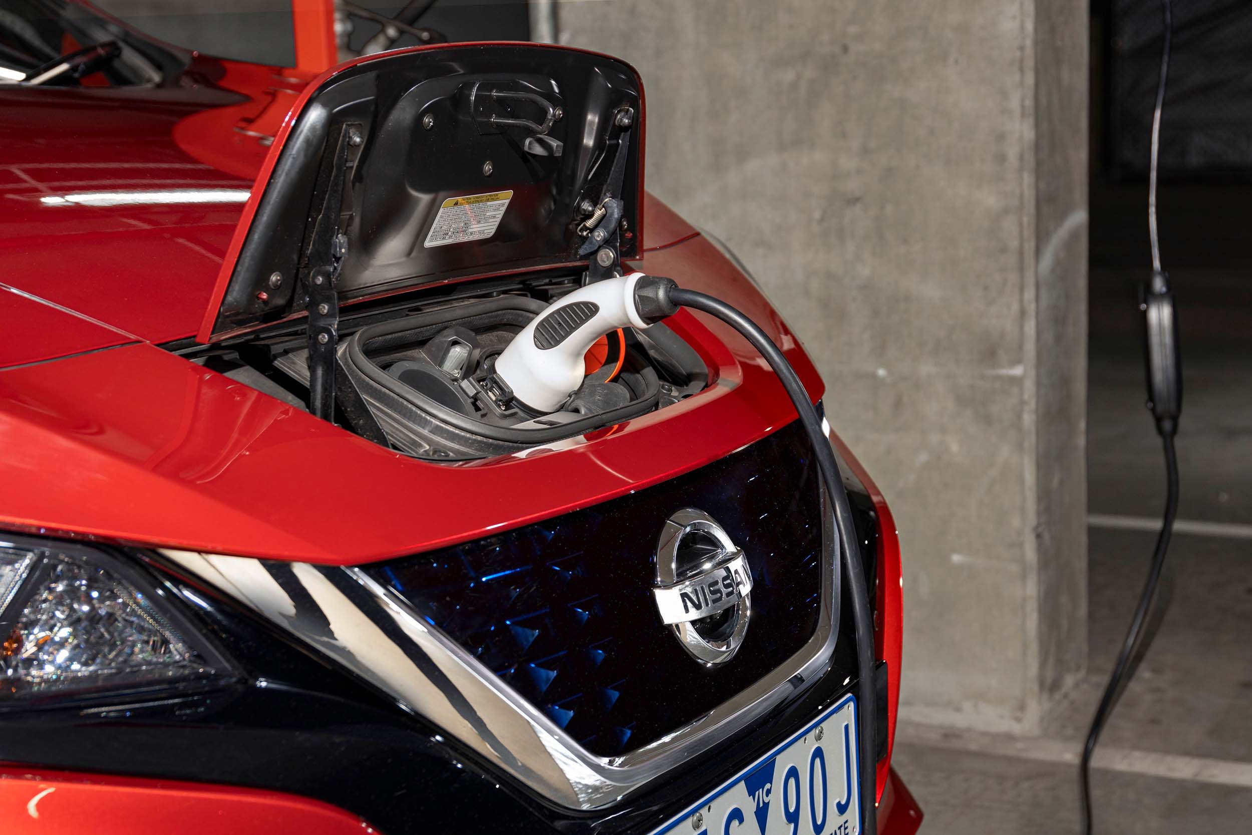 2019_nissan_leaf_00031.jpg 2019_nissan_leaf_00031.jpg