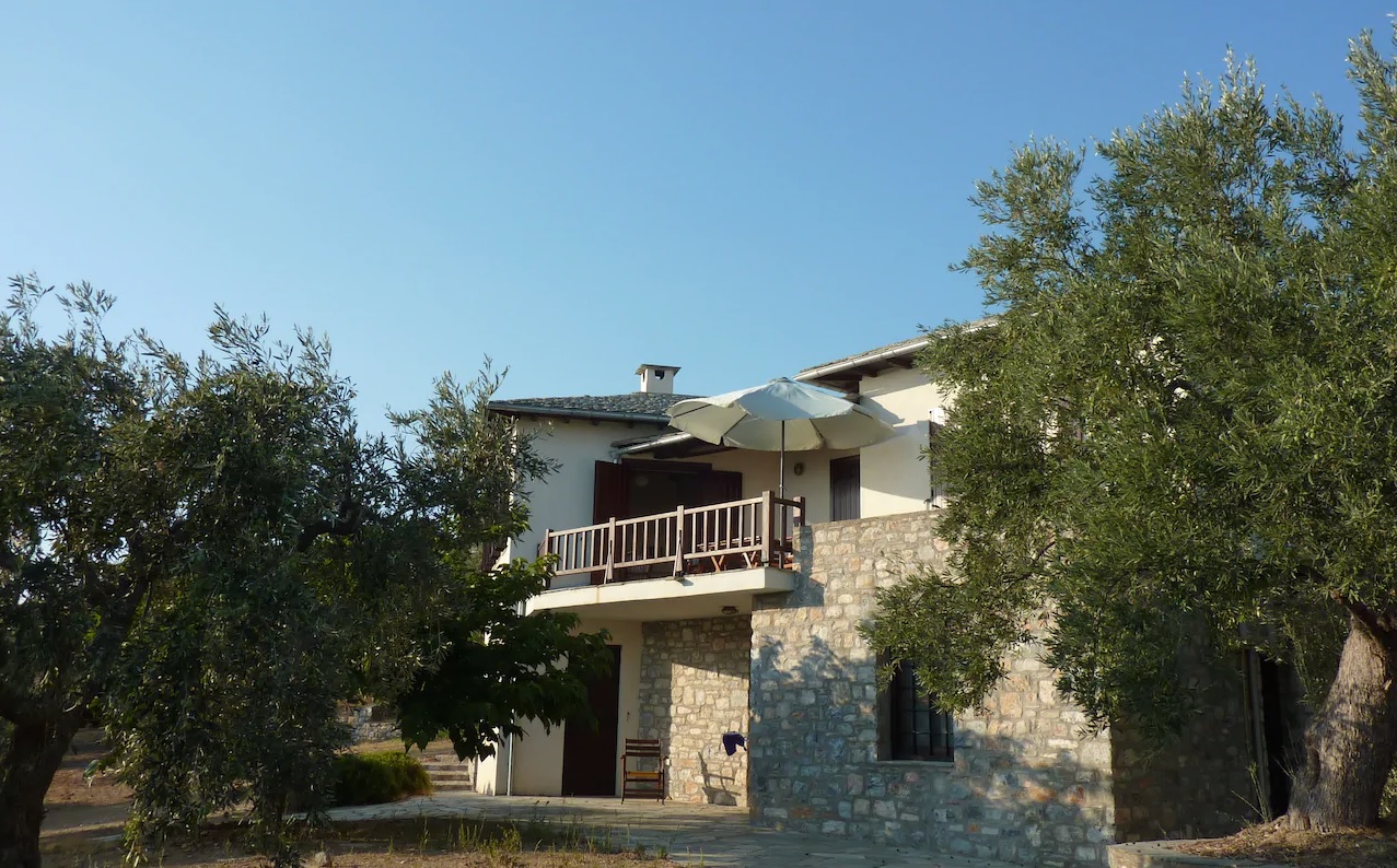 h_villa_irene_tis_oikogeneias_tzonson_sto_pilio.jpg h_villa_irene_tis_oikogeneias_tzonson_sto_pilio.jpg
