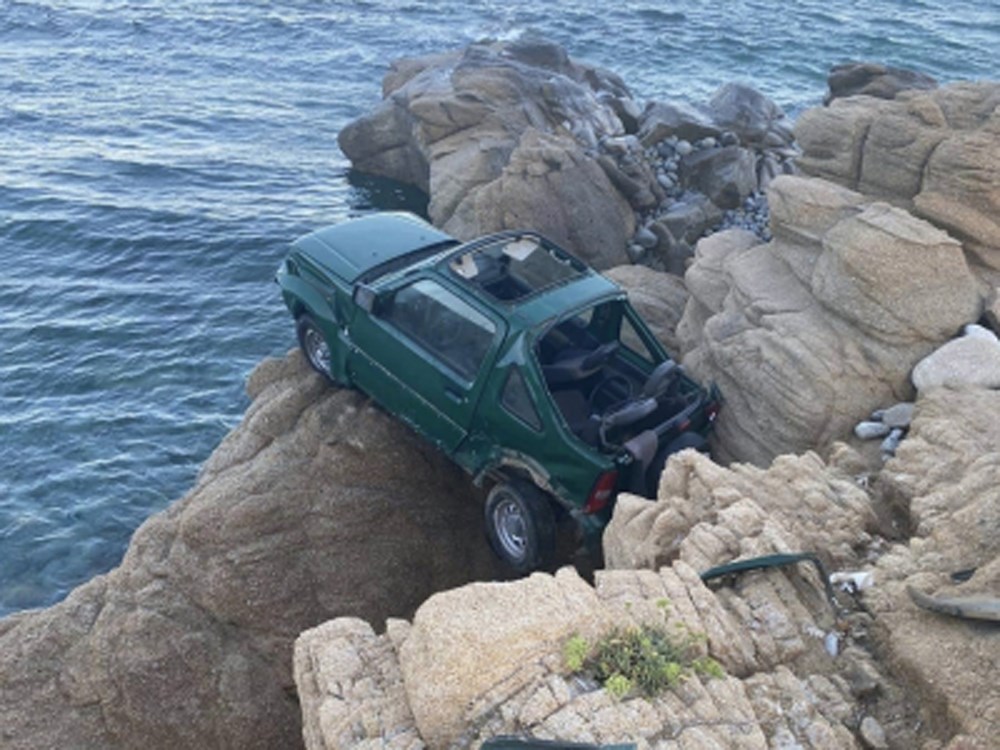 mykonos-troheo-dystihima.jpg mykonos-troheo-dystihima.jpg