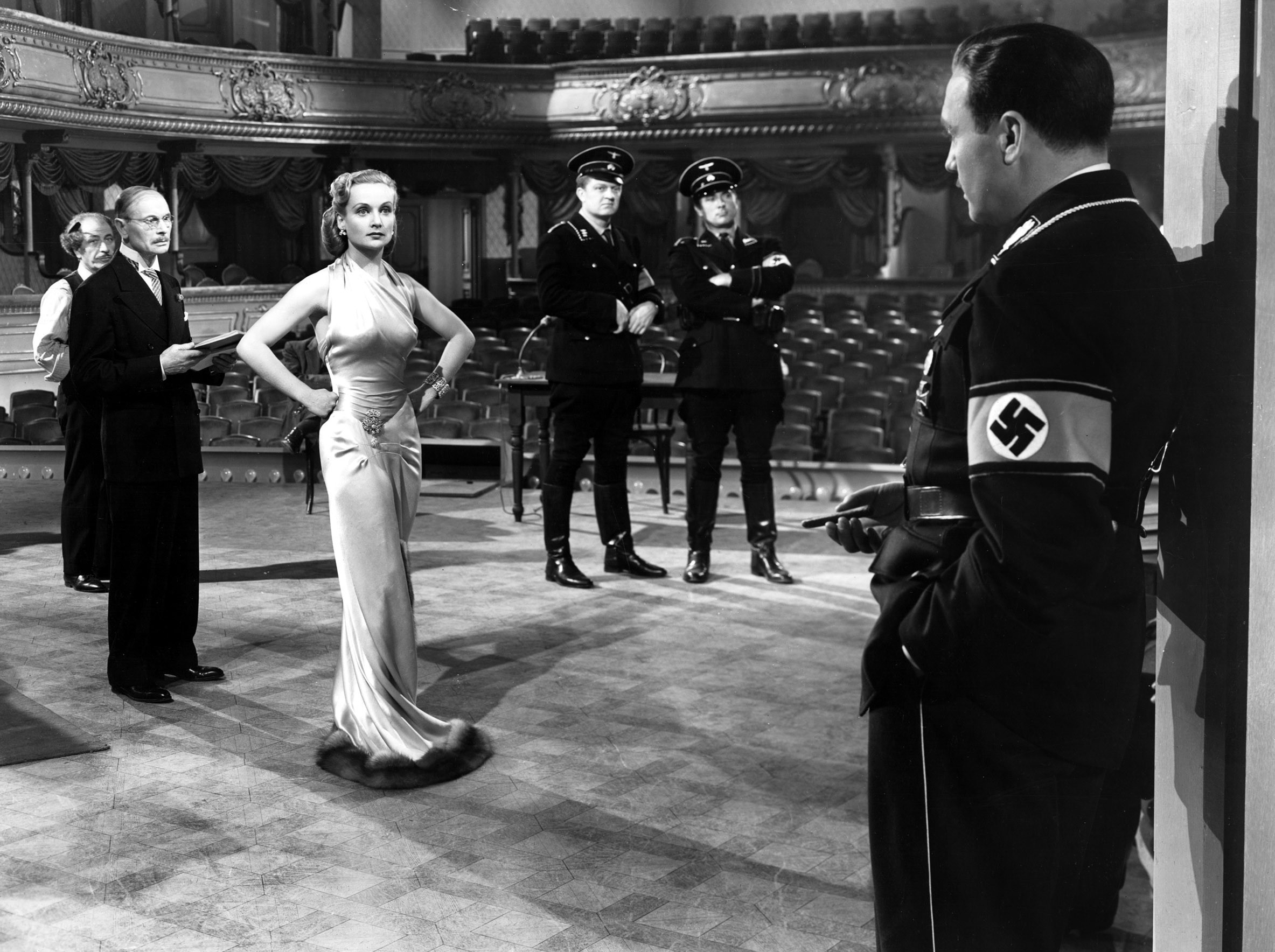 to_be_or_not_to_be_1942.jpg to_be_or_not_to_be_1942.jpg