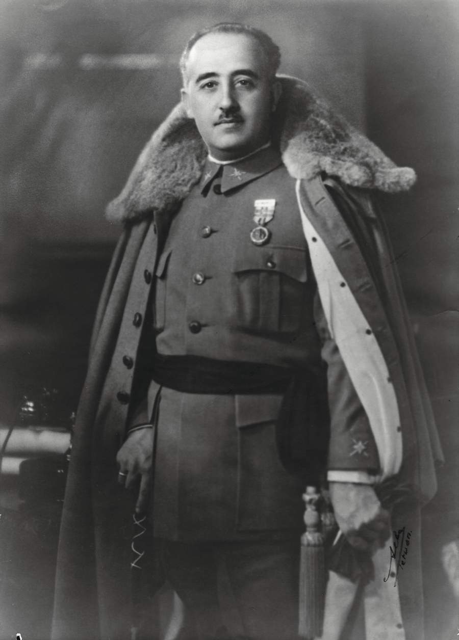 francisco_franco_1930.jpg