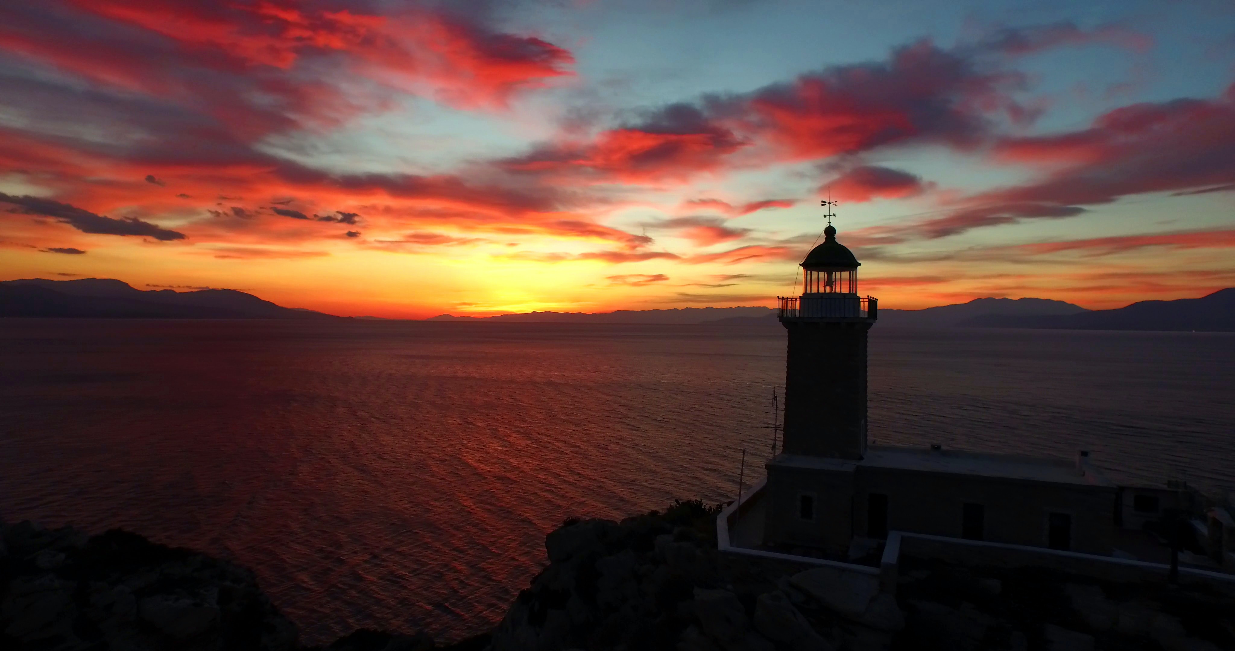 unsplash-loutraki.jpg unsplash-loutraki.jpg