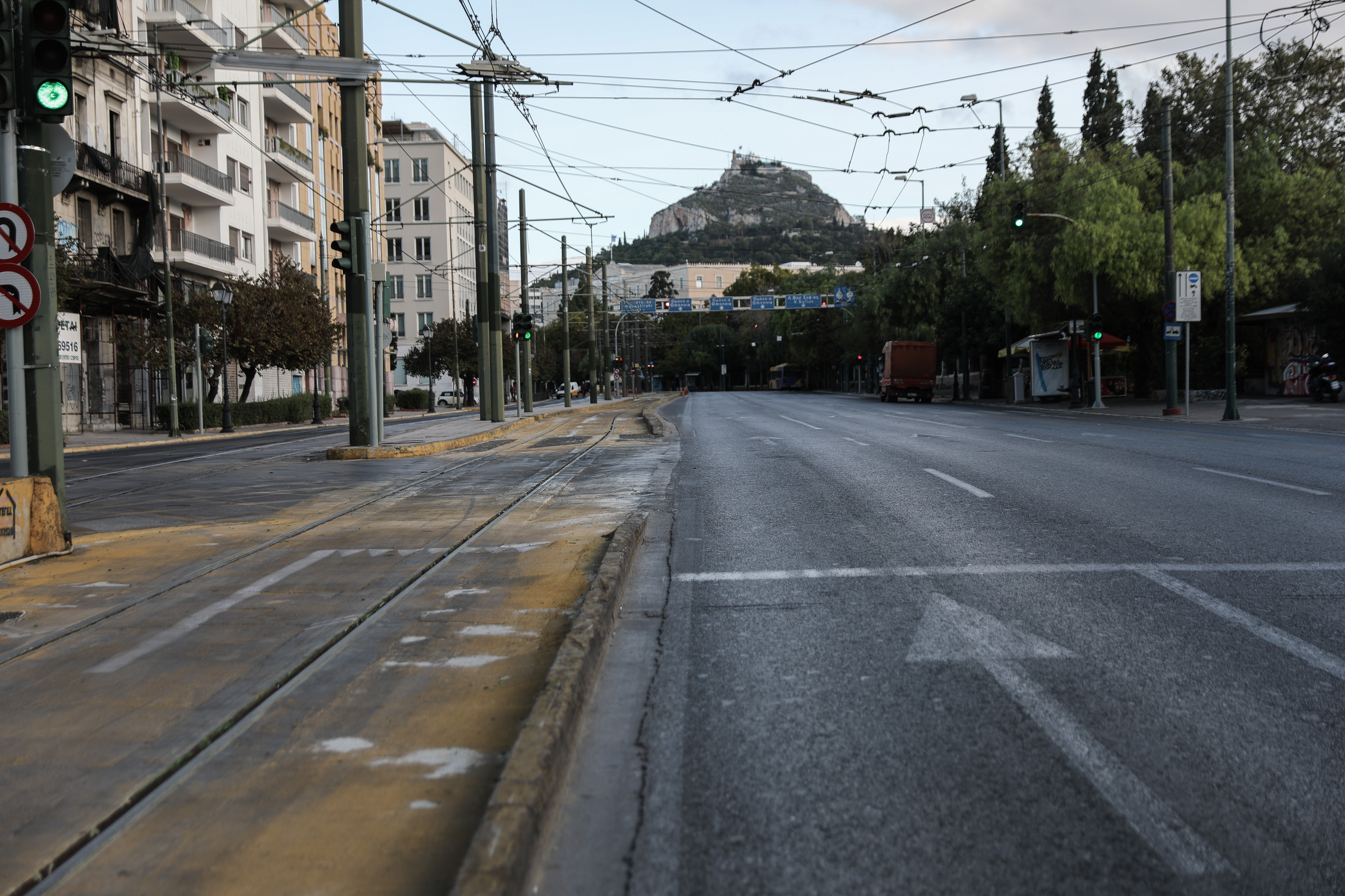 lockdown-stin-athina2.jpg lockdown, πλατεία Συντάγματος, κορονοϊός