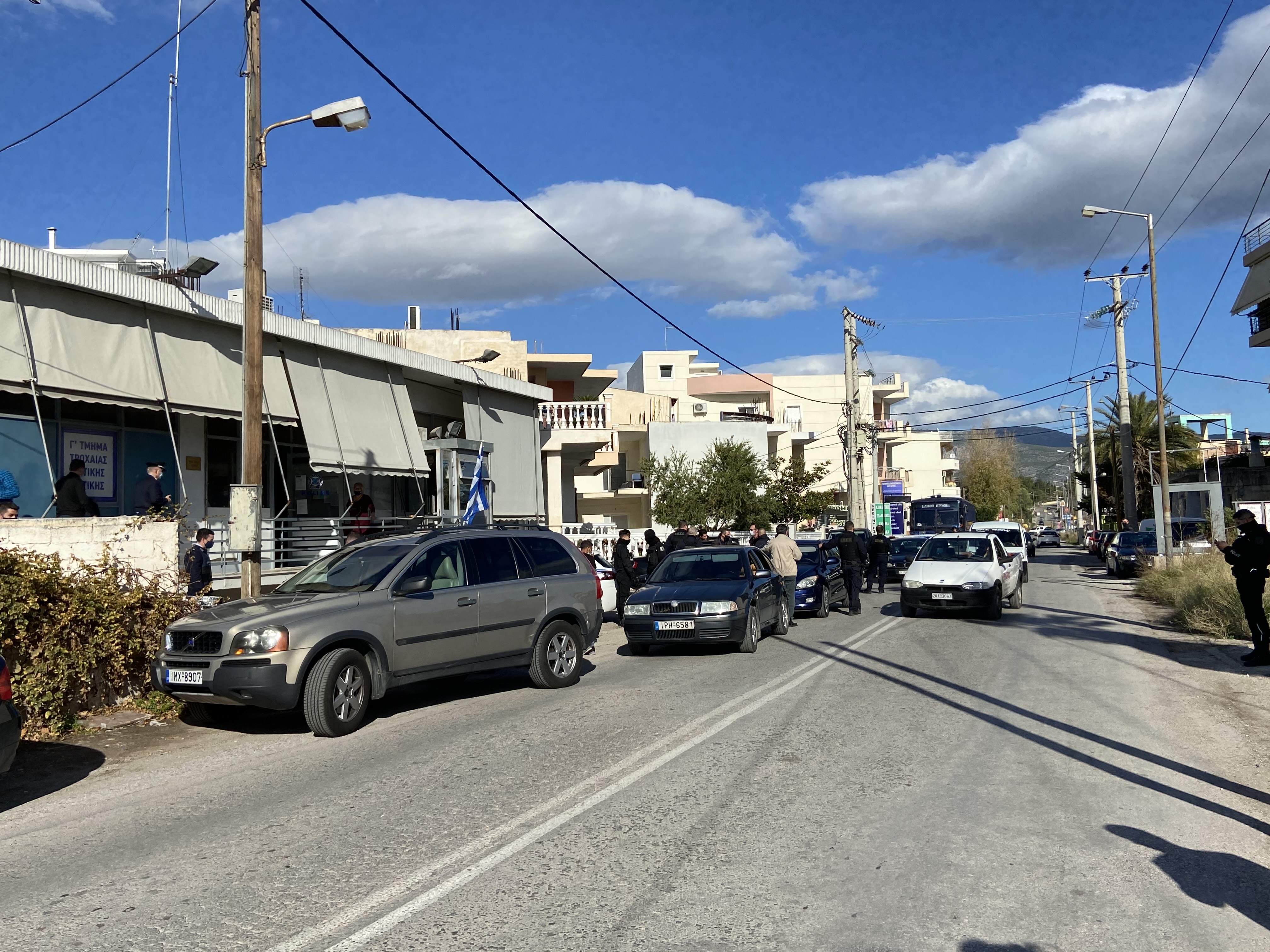 megara2.jpeg Πυροβολισμοί σε καταυλισμό ρομά στα Μέγαρα