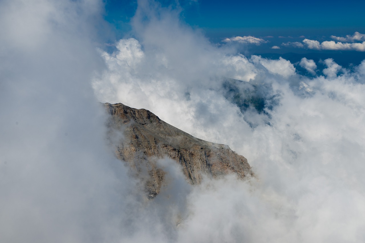 olympos3.jpg olympos3.jpg