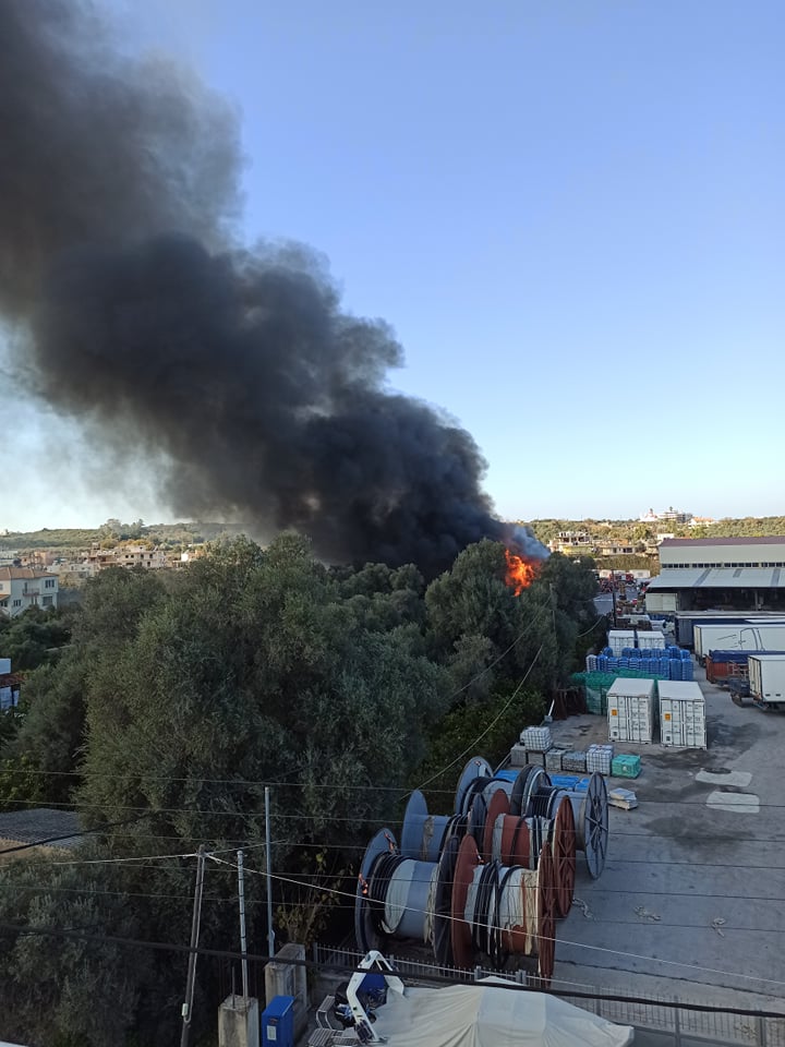 fotia3.jpg fotia3.jpg