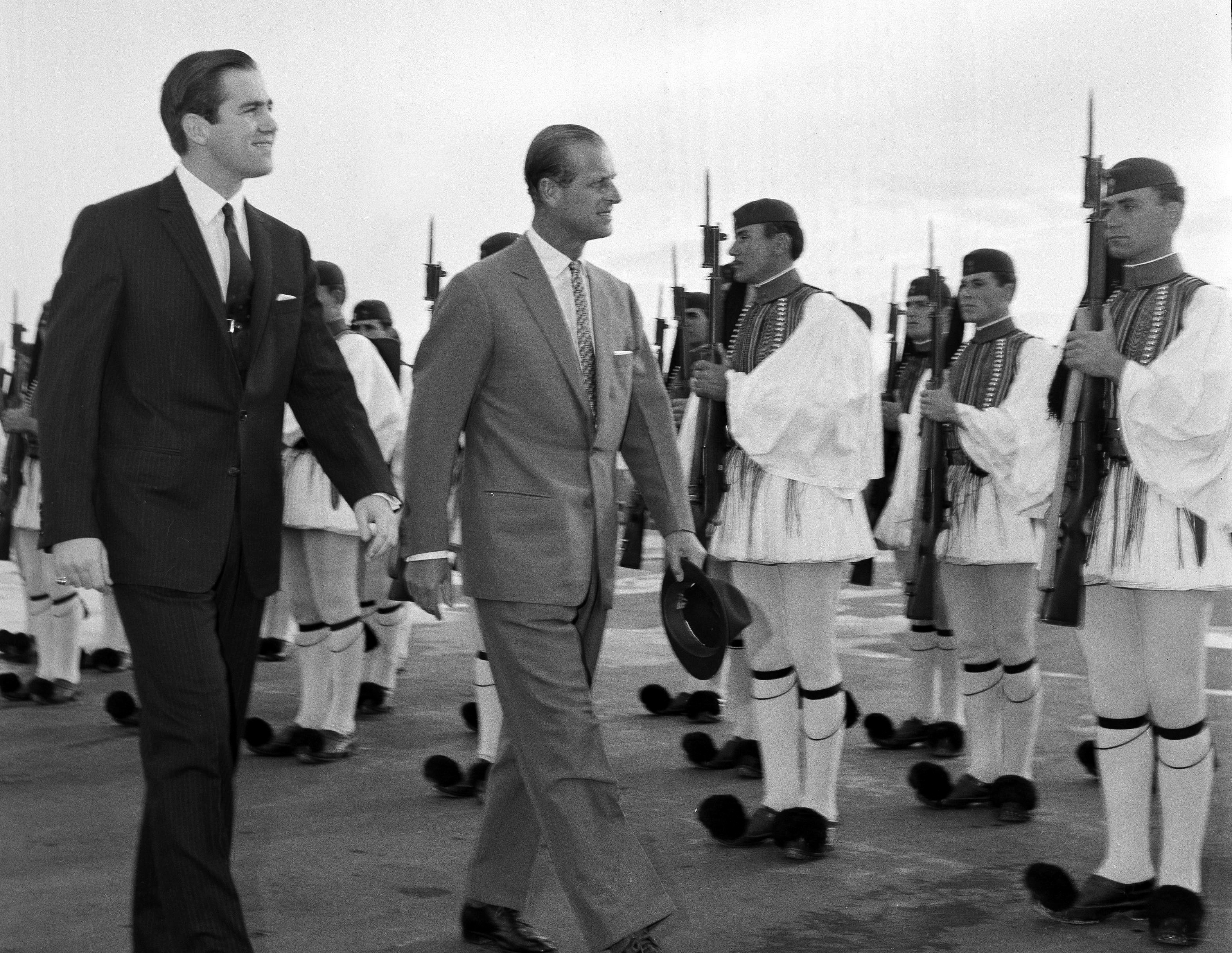ap19123389781974.jpg Κωνσταντίνος, Φίλιππος