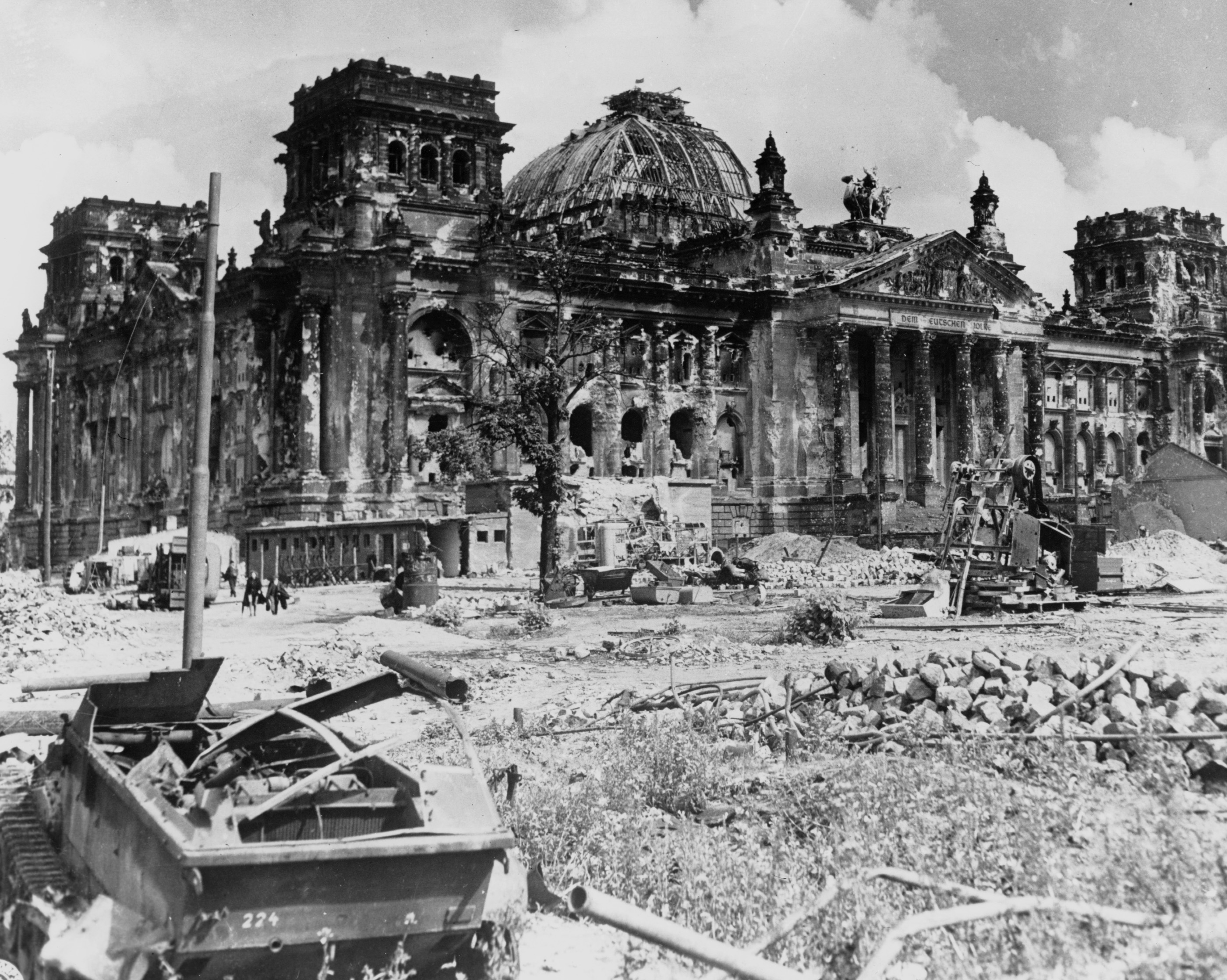 ap4508010222.jpg Βερολίνο, 1945