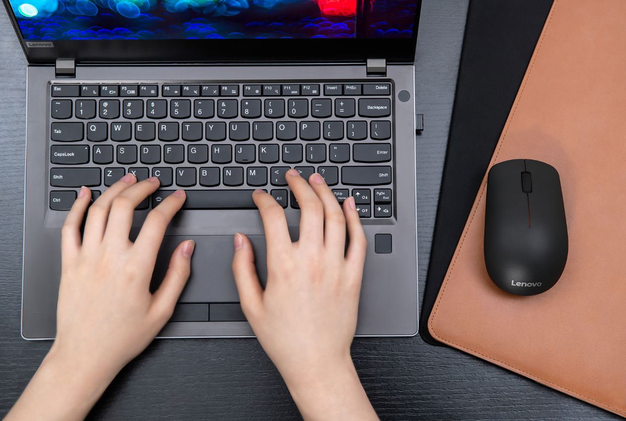 lenovo.jpg lenovo.jpg