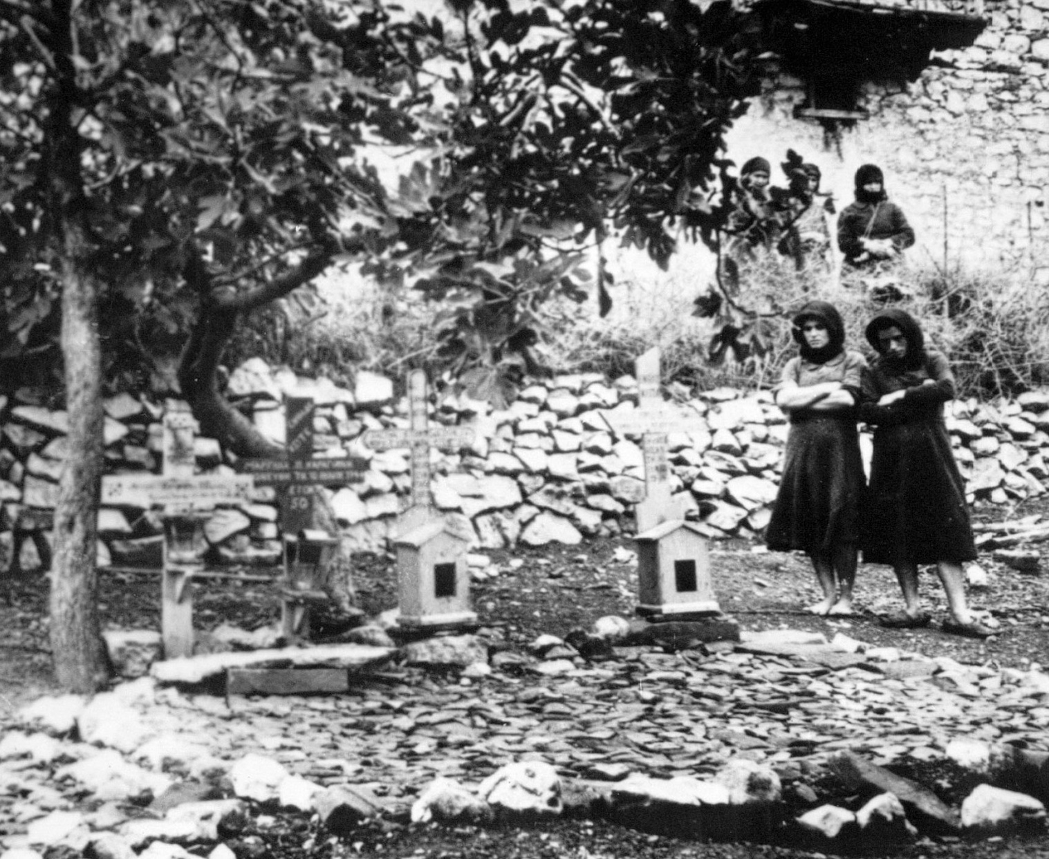 ap743022240426.jpg Σφαγή στο Δίστομο