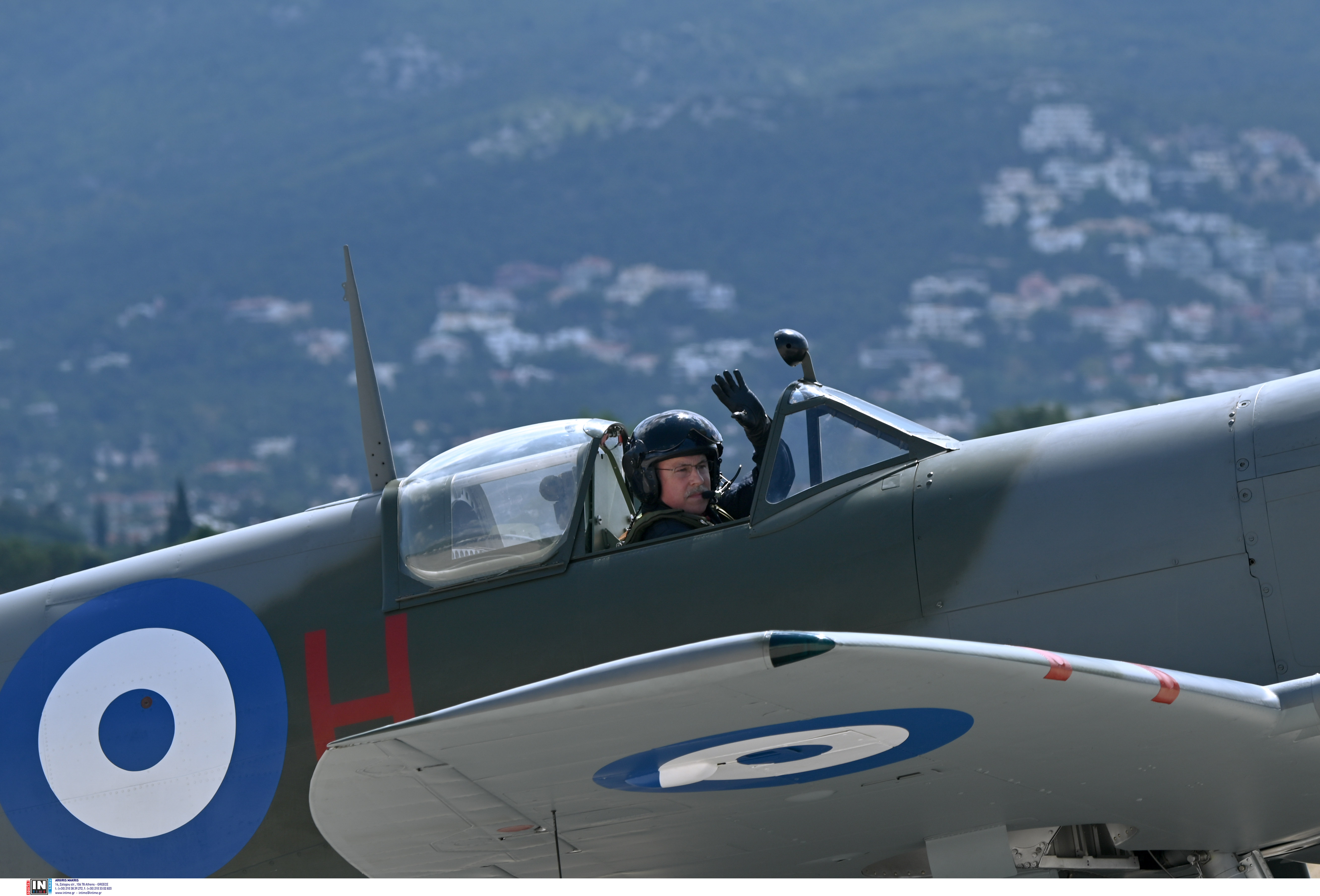 spitfire_4.jpg spitfire_4.jpg