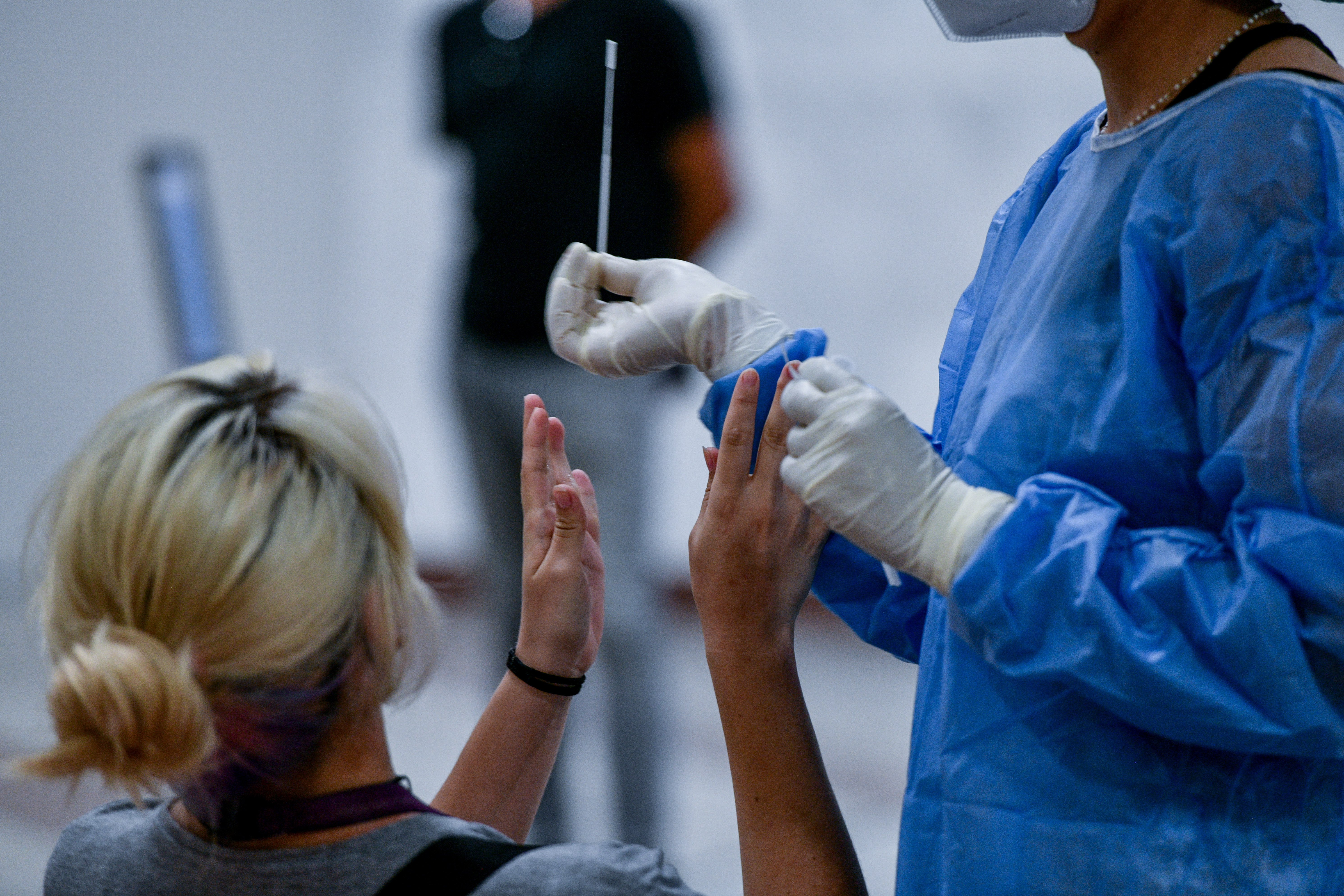 5336870.jpg ουρές για rapid test στυ σύνταγμα