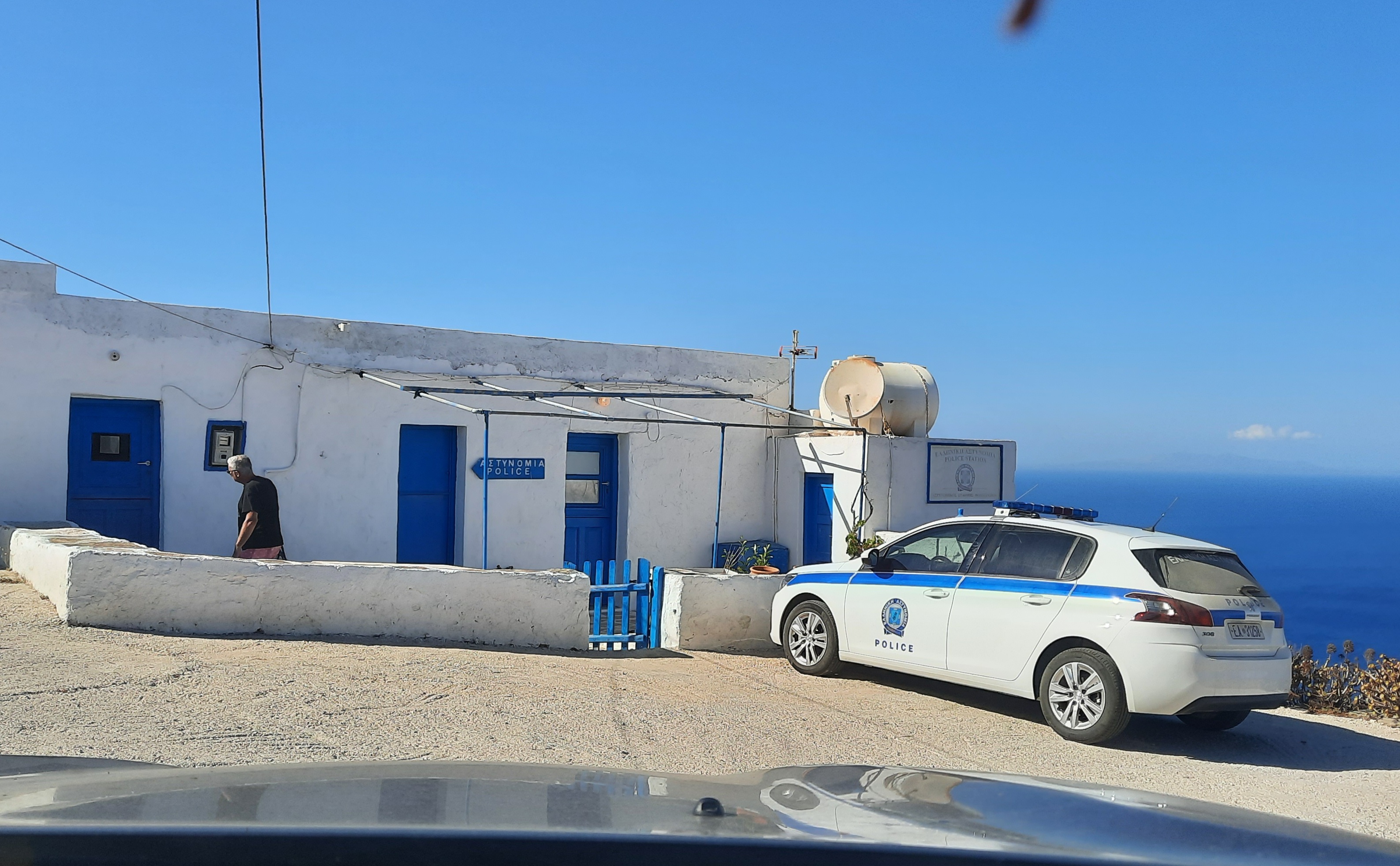 folegandros1.jpg folegandros1.jpg