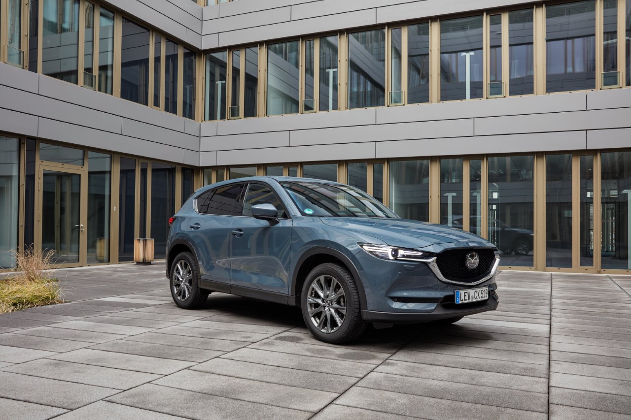 thumbnail_2021_mazda-cx-5_polymetal-grey_exterior_3.jpg thumbnail_2021_mazda-cx-5_polymetal-grey_exterior_3.jpg