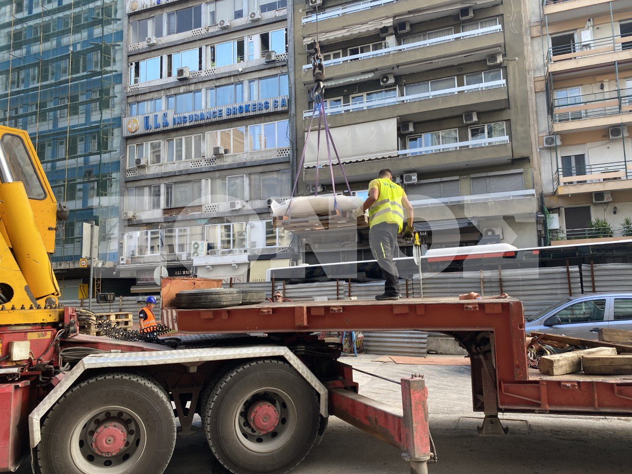 thumbnail_image_50416385.jpg Θεσσαλονίκη: Καρέ-καρέ η απόσπαση των αρχαίων του Μετρό στο Σταθμό Βενιζέλου