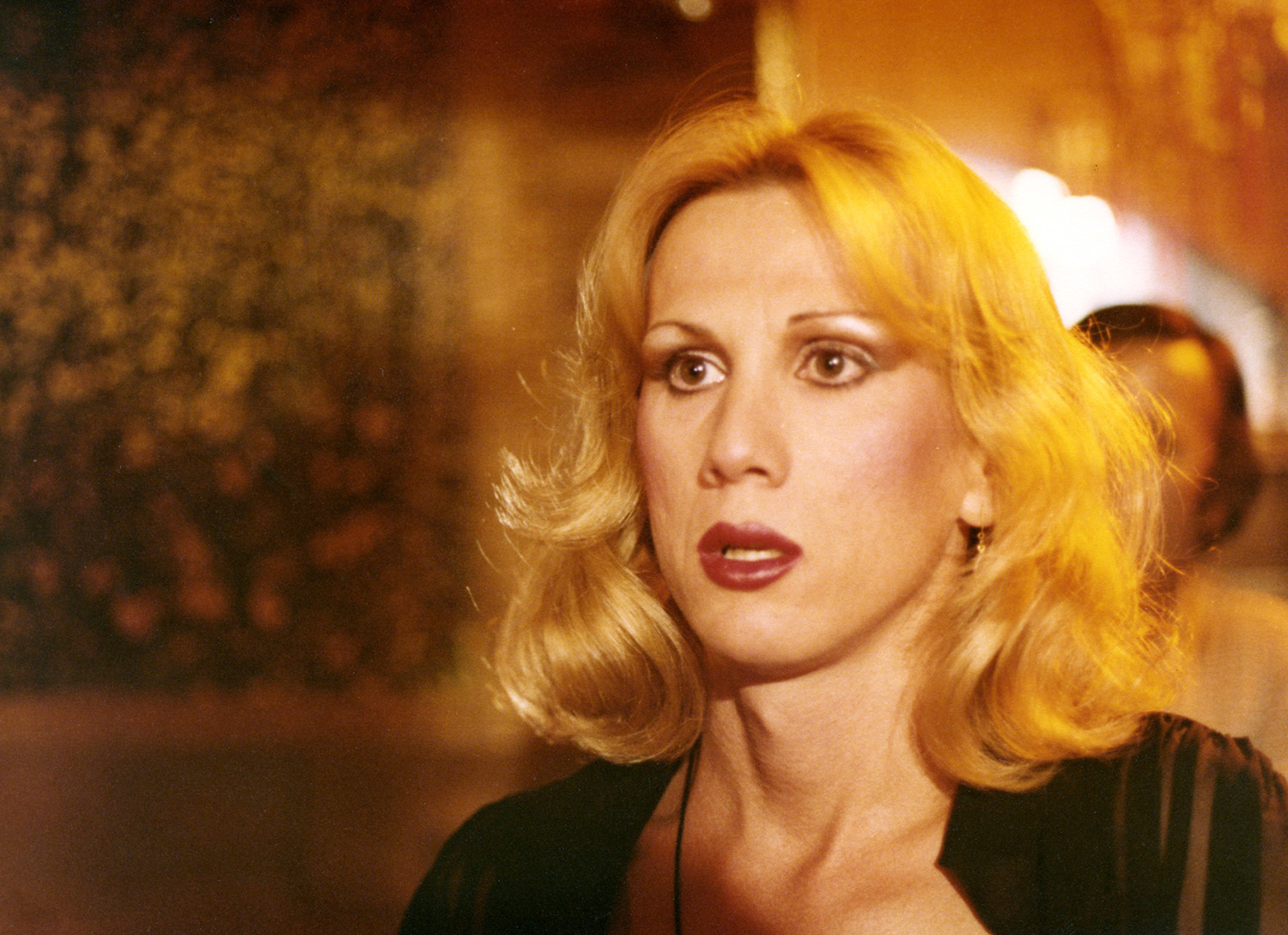 aef-hora_se_vlepo-betty.jpeg aef-hora_se_vlepo-betty.jpeg