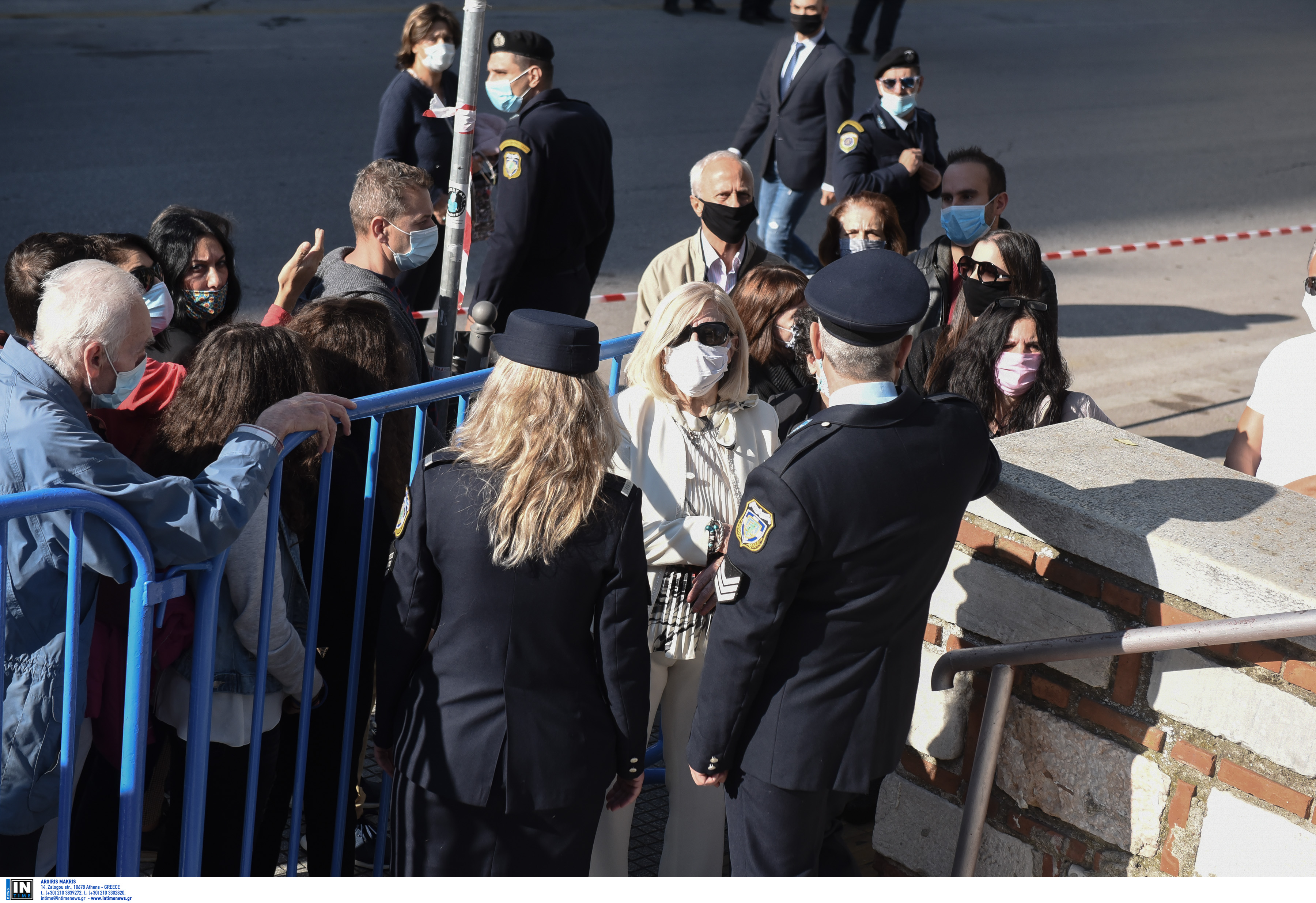 3010034.jpg Θεσσαλονίκη: Κυγκλιδώματα, κλούβα και αυστηρά μέτρα στον Άγιο Δημήτριο