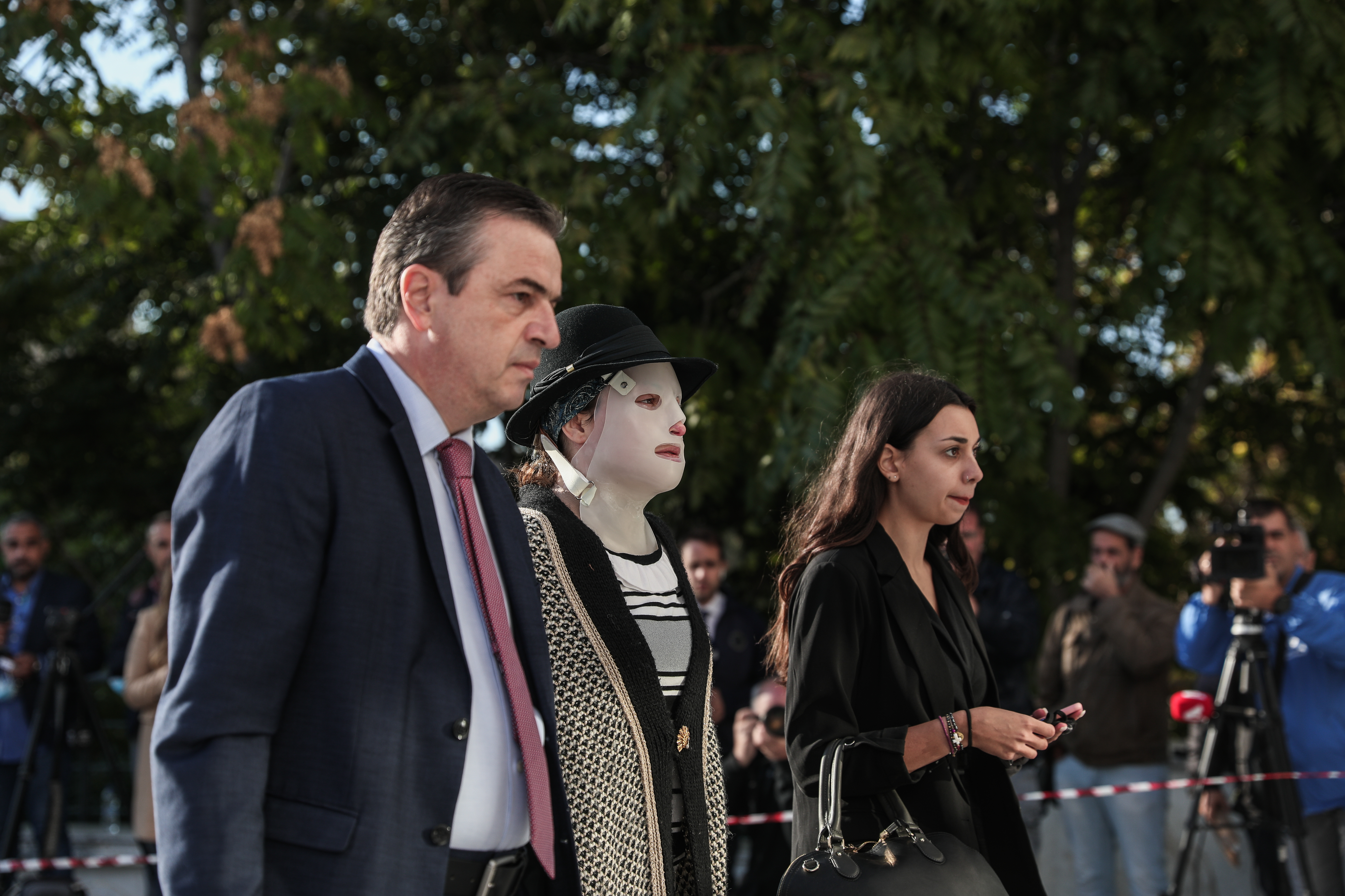 5393051.jpg Η Ιωάννα Παλιοσπύρου προσέρχεται στο δικαστήριο με το δικηγόρο της