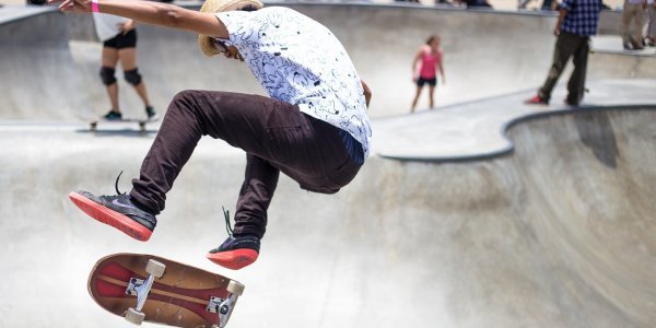 skater-821502_1920.jpg skateboard