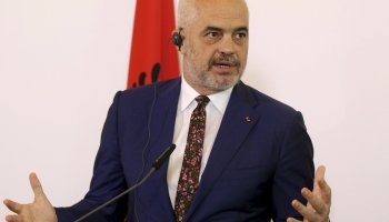 Και υπουργός Εξωτερικών ο Έντι Ράμα