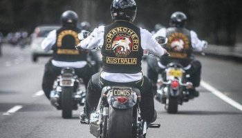 “Comancheros”