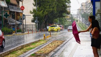 Βροχή στην Αθήνα, τη Δευτέρα του Αγίου Πνεύματος