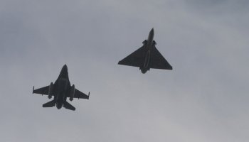 F-16
