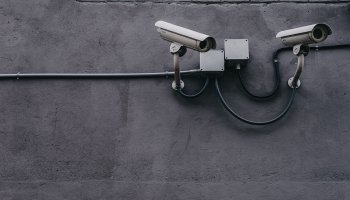 Απαγορεύεται η χρήση καμερών στα σχολεία