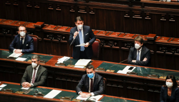 Ο Τζιουζέπε Κόντε στη Βουλή