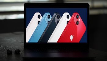 iPhone 13