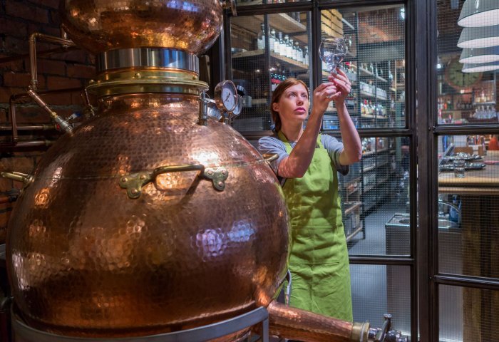 gin3.jpg gin3.jpg
