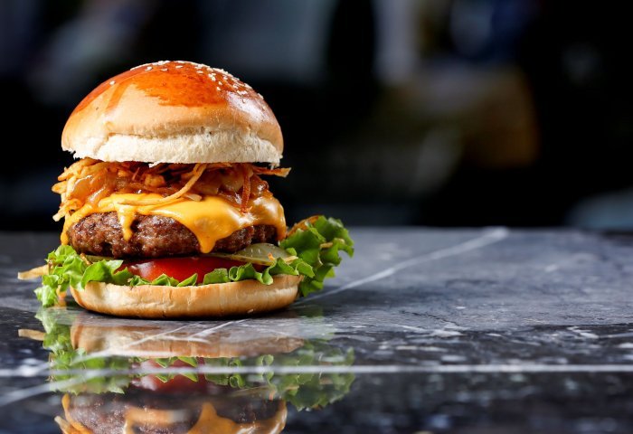burger_mosharisio_.jpg burger_mosharisio_.jpg