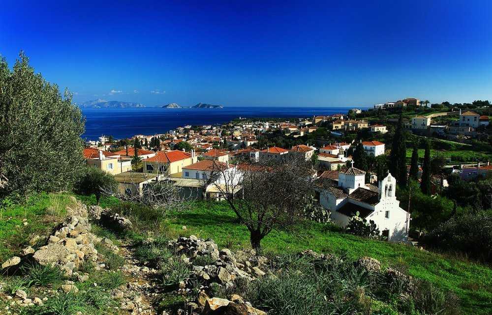 spetses.jpg spetses.jpg